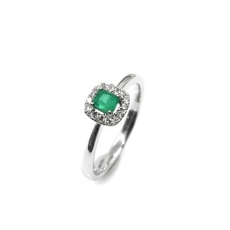 Anillo oro 18k esmeralda y brillantes